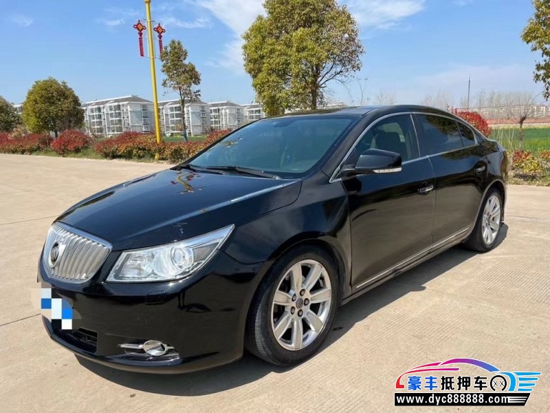 10年别克君越轿车抵押车出售