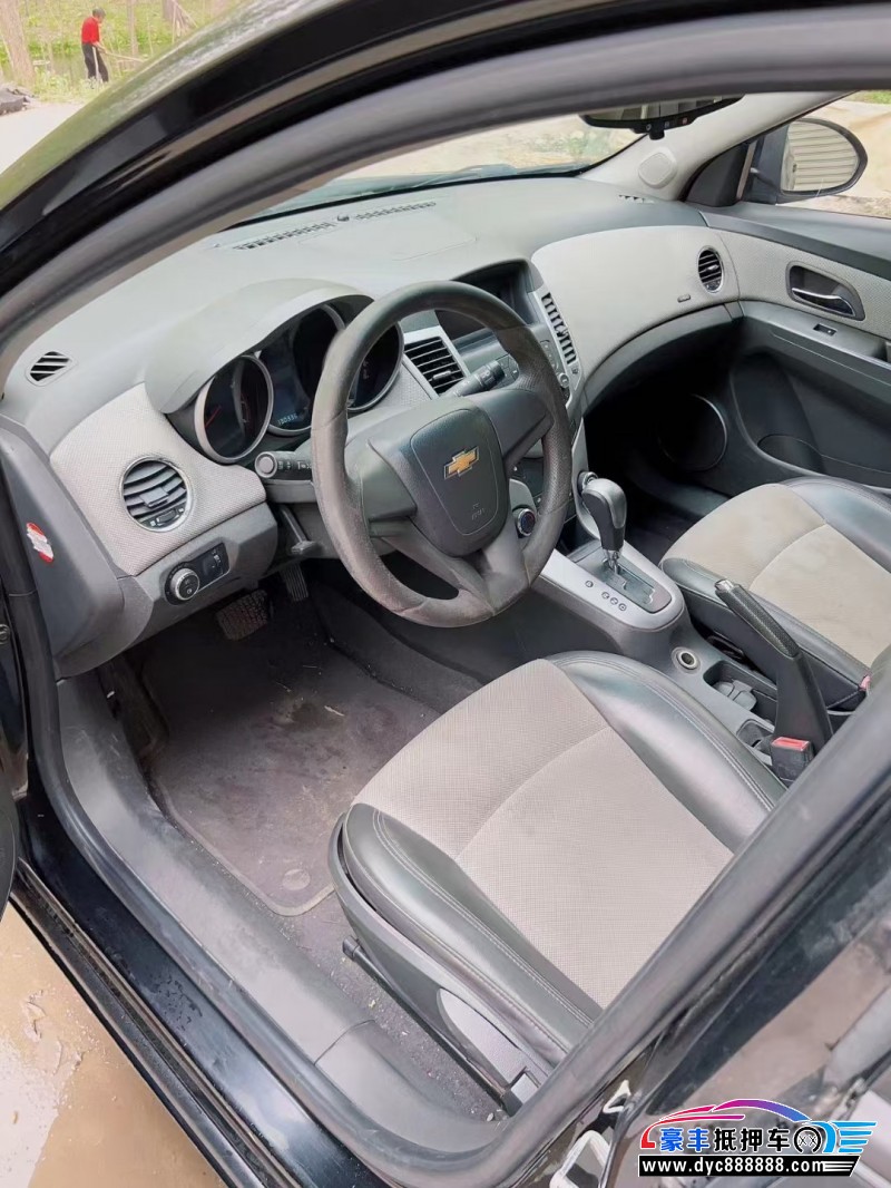 14年雪佛兰科鲁兹轿车抵押车出售