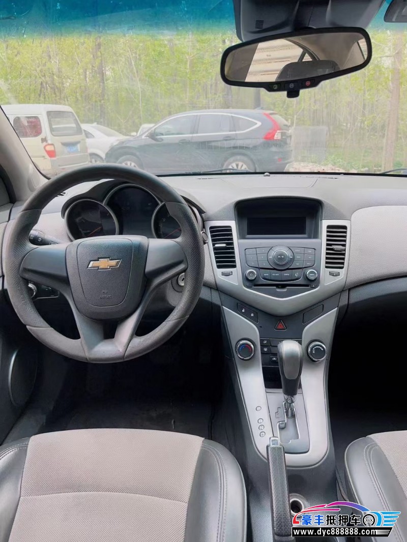 14年雪佛兰科鲁兹轿车抵押车出售