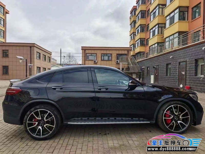 18年奔驰GLC轿车抵押车出售