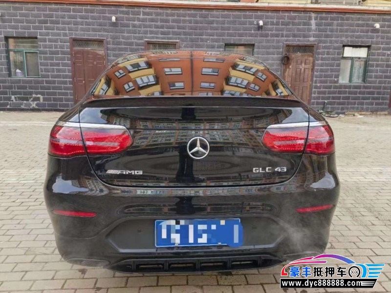 18年奔驰GLC轿车抵押车出售