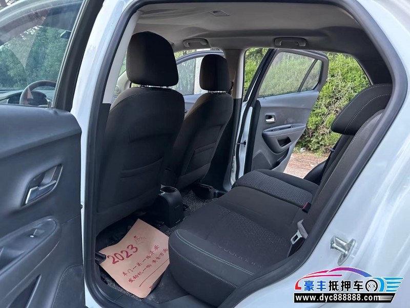 14年雪佛兰创酷轿车抵押车出售