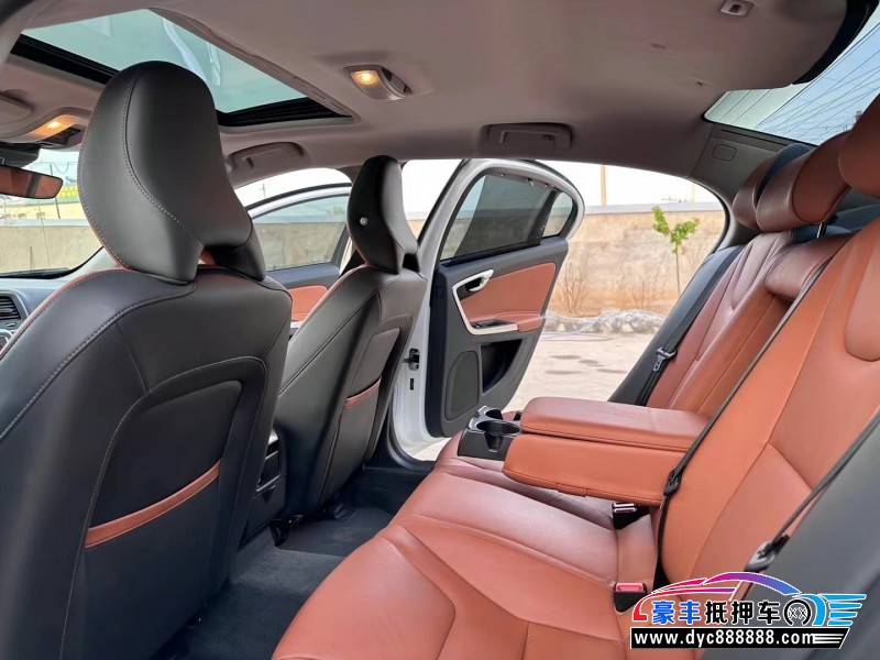 19年沃尔沃S60L轿车抵押车出售