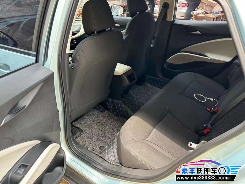 22年别克微蓝轿车抵押车出售