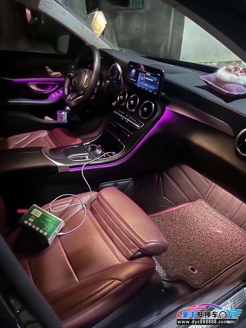 21年奔驰C轿车抵押车出售