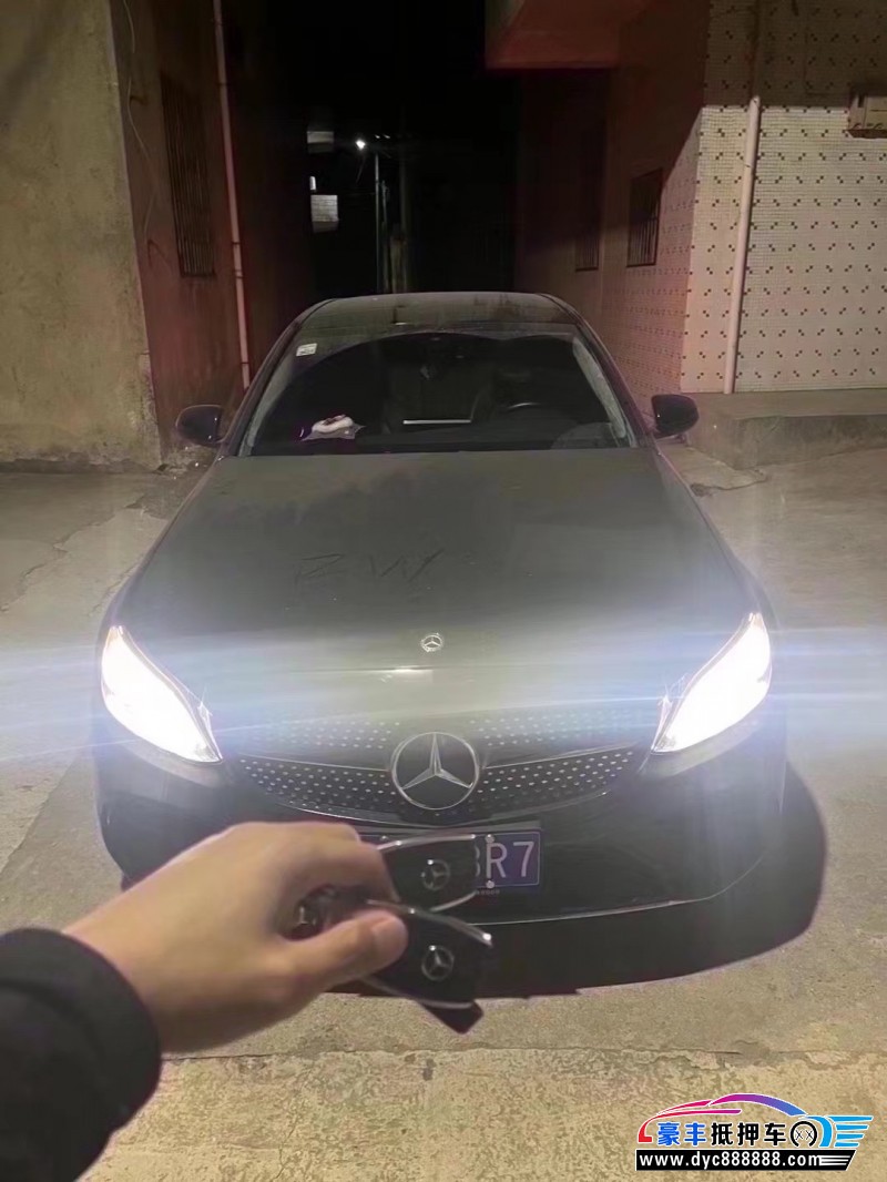 21年奔驰C轿车抵押车出售