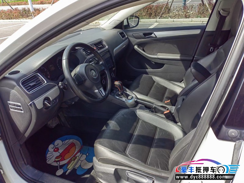 14年大众速腾轿车抵押车出售