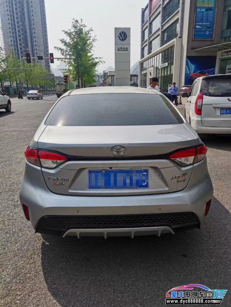 22年丰田雷凌轿车抵押车出售