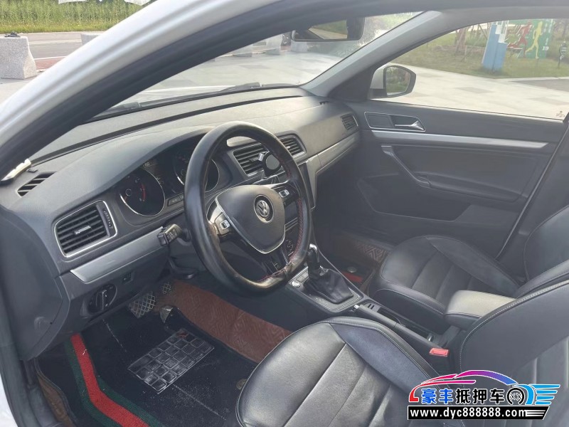 18年大众朗行轿车抵押车出售