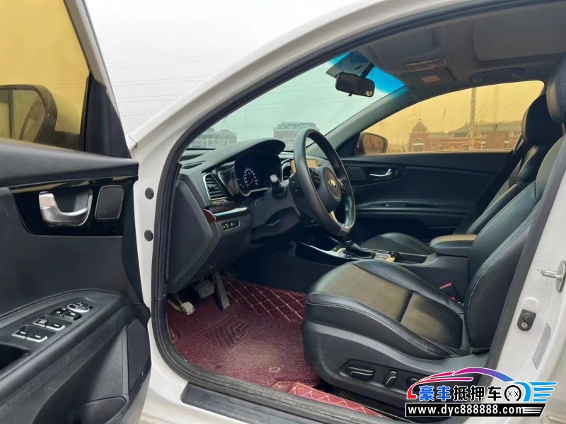 17年起亚K4轿车抵押车出售