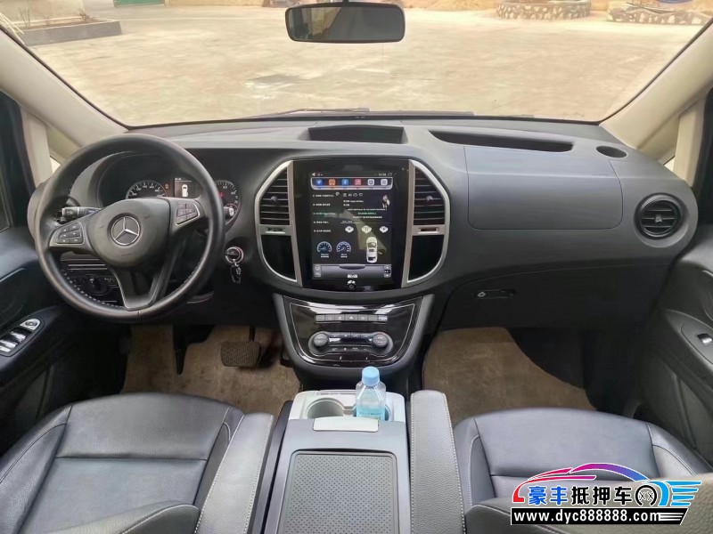 18年奔驰威霆MPV抵押车出售