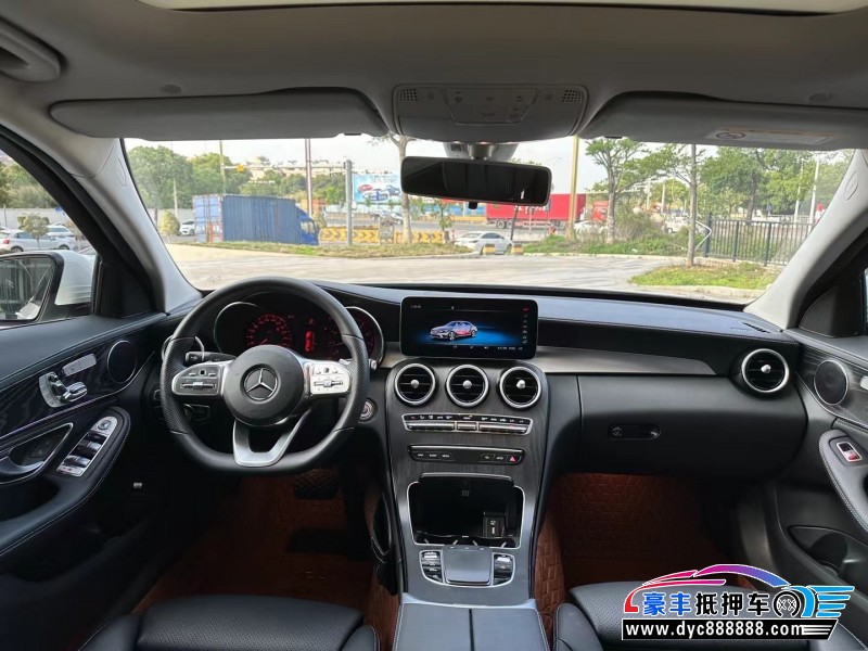 21年奔驰C轿车抵押车出售