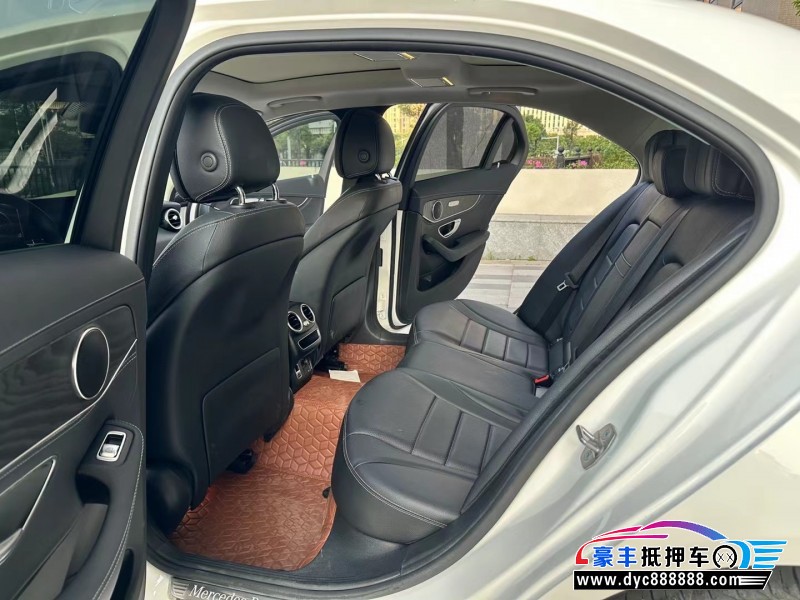 21年奔驰C轿车抵押车出售