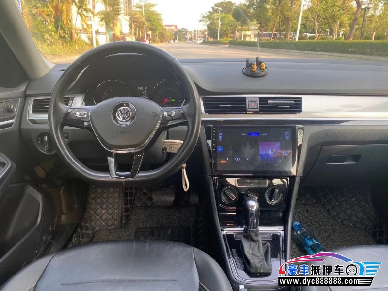 18年大众宝来轿车抵押车出售