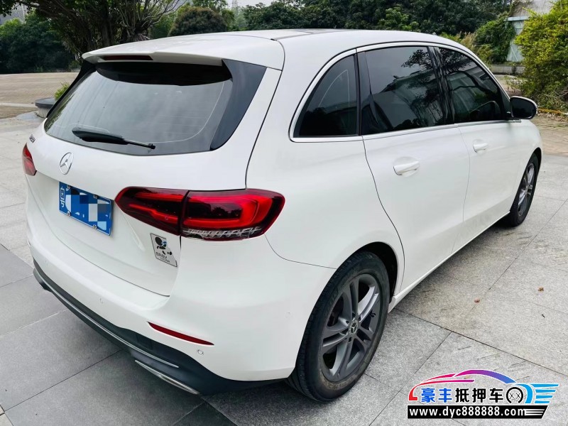 20年奔驰B轿车抵押车出售