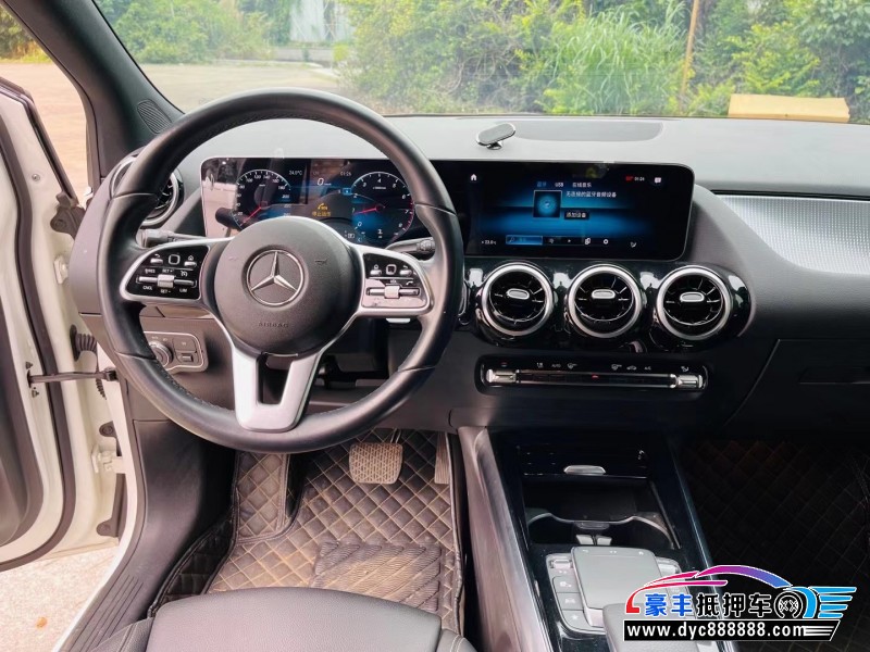 20年奔驰B轿车抵押车出售