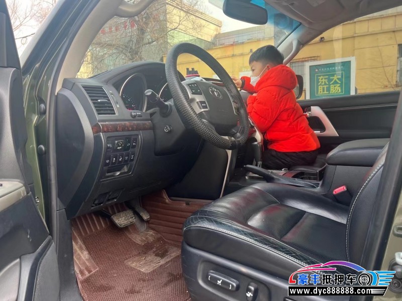 12年丰田兰德酷路泽轿车抵押车出售