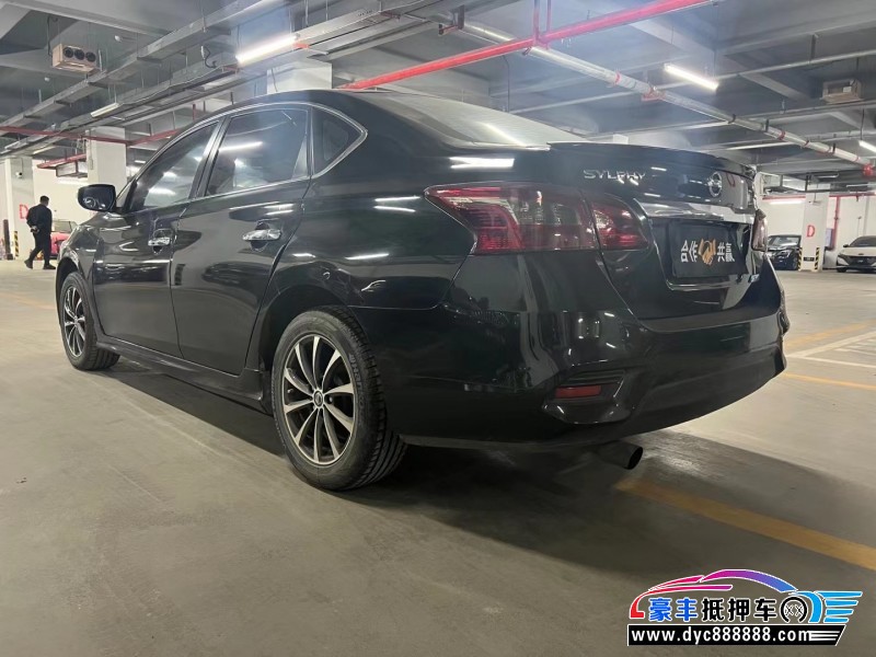 16年日产轩逸轿车抵押车出售