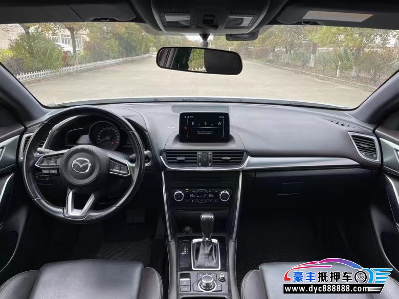 17年马自达CX-4轿车抵押车出售