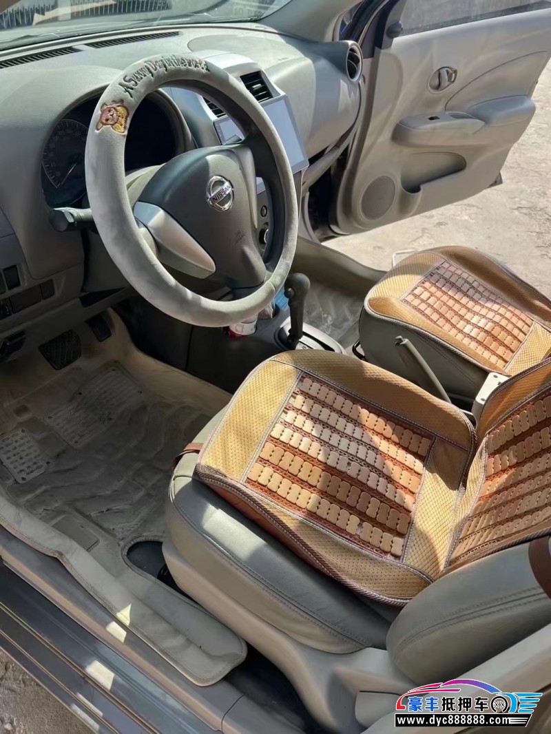 18年日产阳光轿车抵押车出售