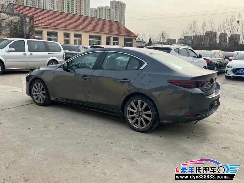 20年马自达昂克赛拉轿车抵押车出售