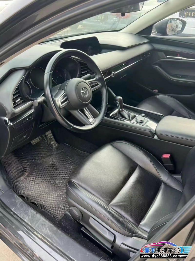 20年马自达昂克赛拉轿车抵押车出售