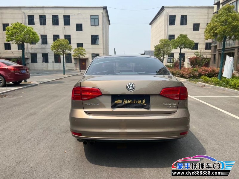 16年大众速腾轿车抵押车出售