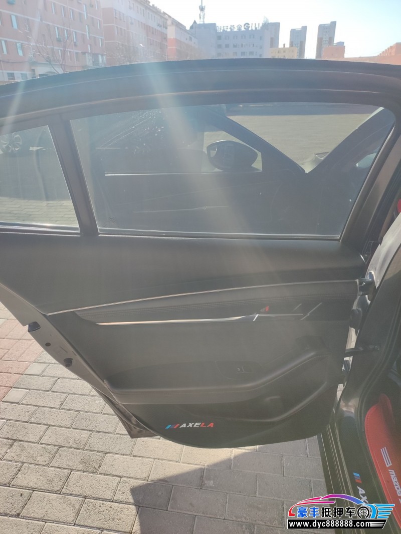 21年马自达3 Axela昂克赛拉轿车抵押车出售