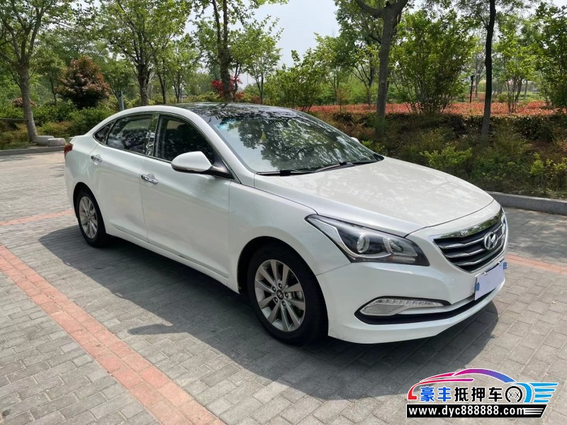 15年现代名图轿车抵押车出售