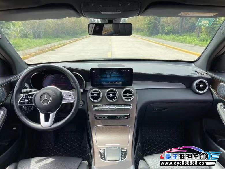 20年奔驰GLCSUV抵押车出售