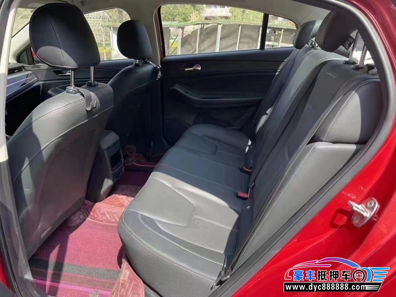 21年奇瑞艾瑞泽5轿车抵押车出售