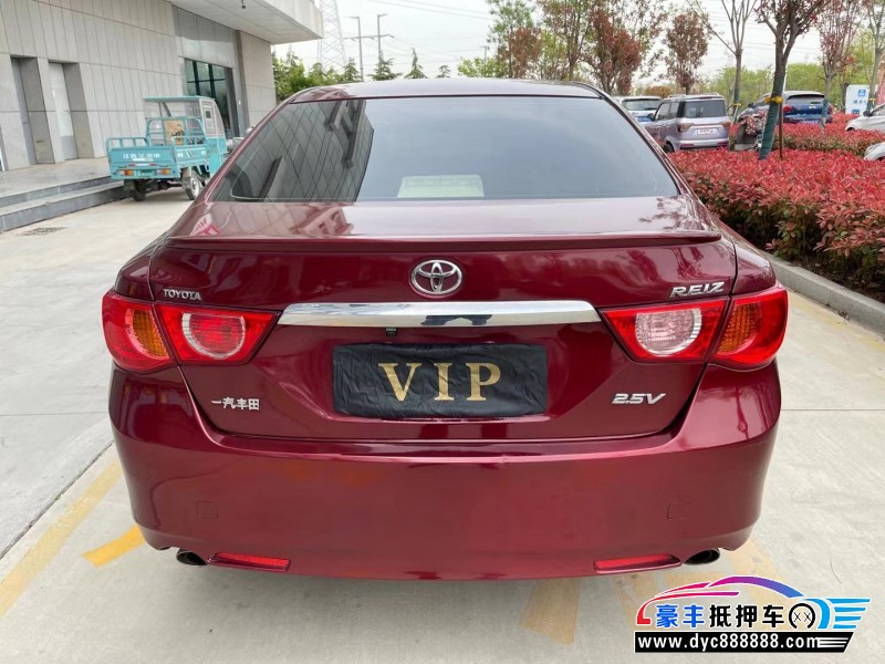 12年丰田锐志轿车抵押车出售