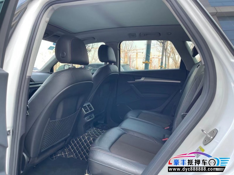 19年奥迪Q5轿车抵押车出售