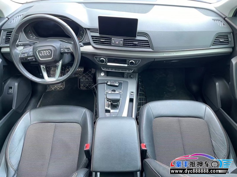 19年奥迪Q5轿车抵押车出售