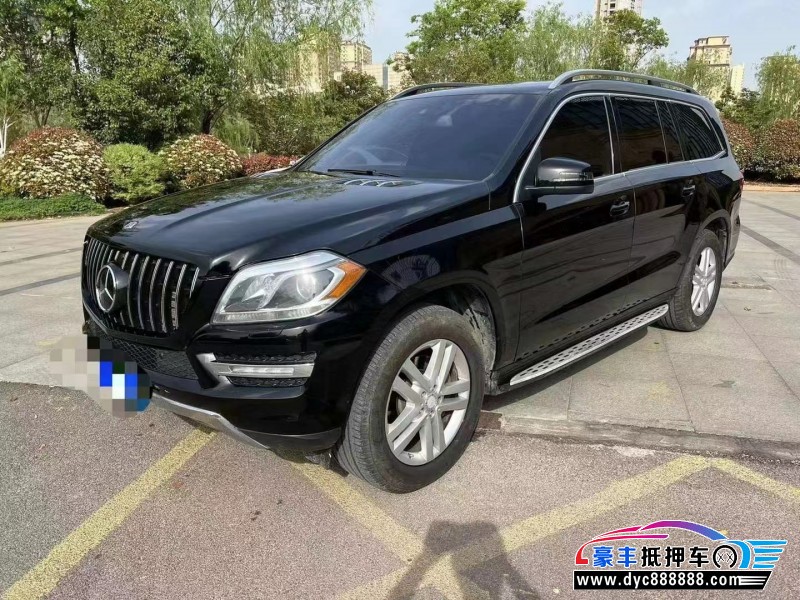 13年奔驰GL轿车抵押车出售