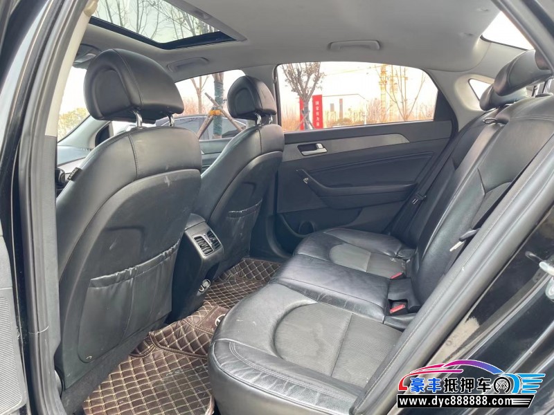 17年现代索纳塔九轿车抵押车出售