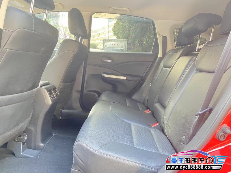 16年本田CR-V轿车抵押车出售