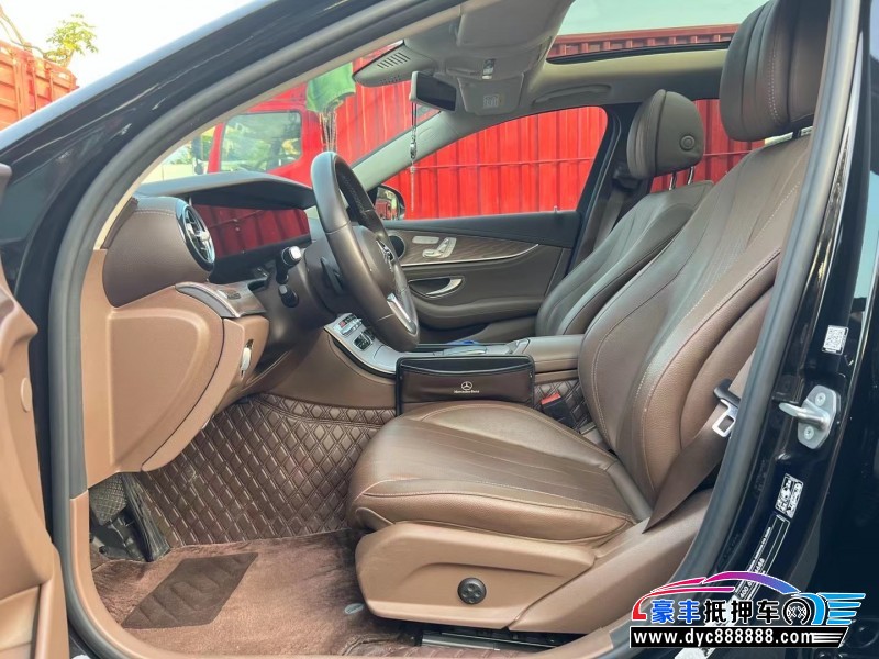 20年奔驰E轿车抵押车出售