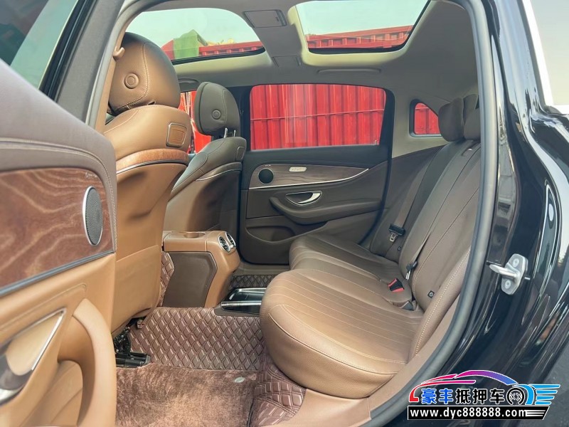 20年奔驰E轿车抵押车出售