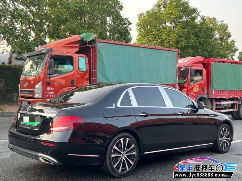 20年奔驰E轿车抵押车出售