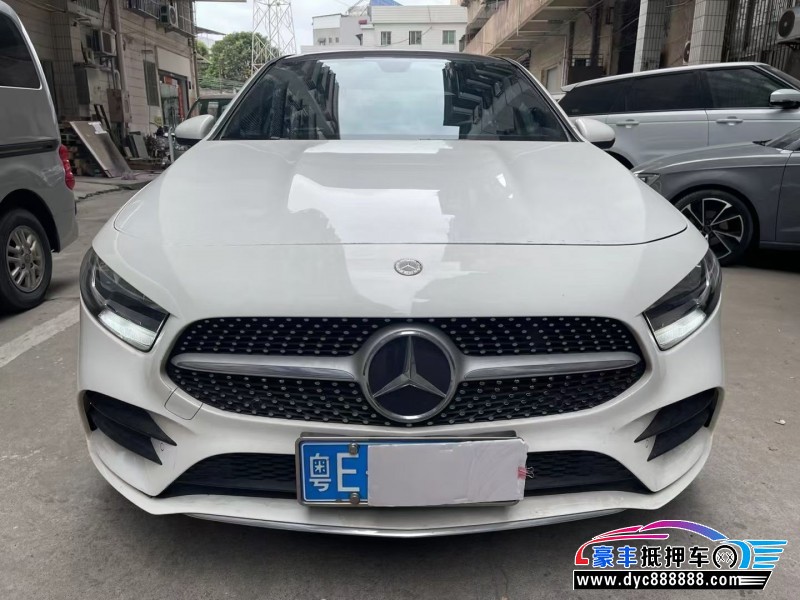 20年奔驰A轿车抵押车出售