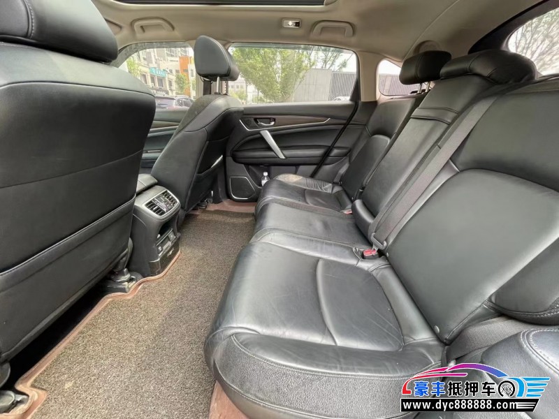 17年本田冠道轿车抵押车出售