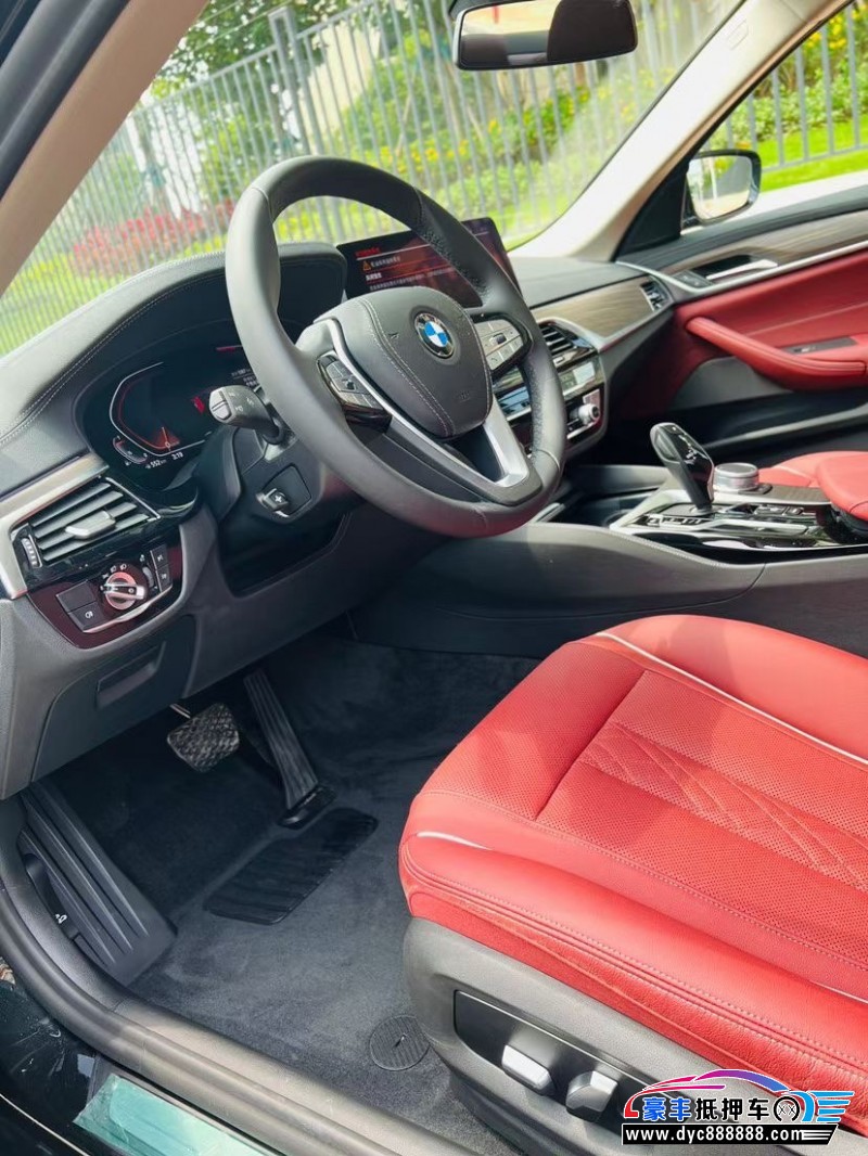 21年宝马5系轿车抵押车出售