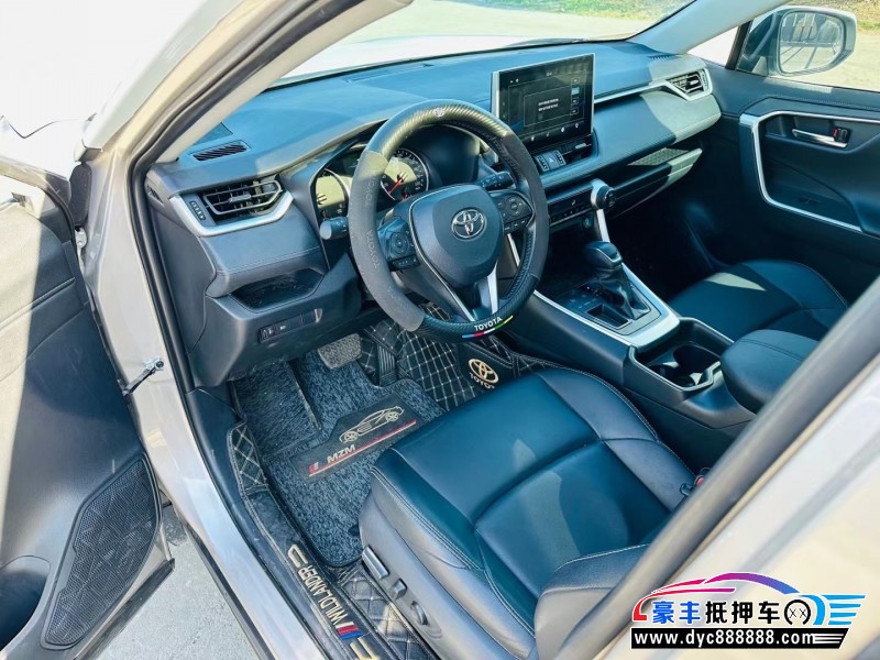 22年丰田威兰达SUV抵押车出售