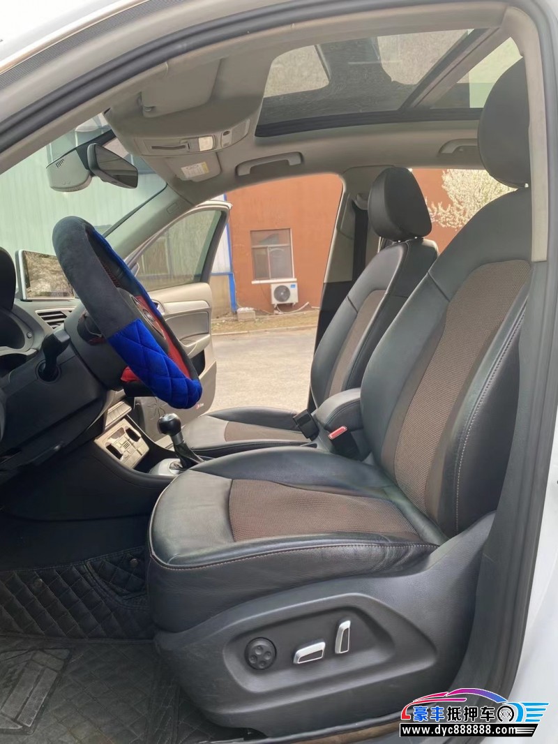 18年奥迪Q3轿车抵押车出售