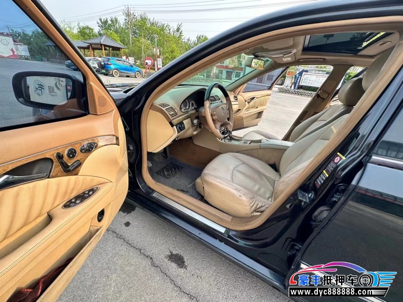 08年奔驰E轿车抵押车出售