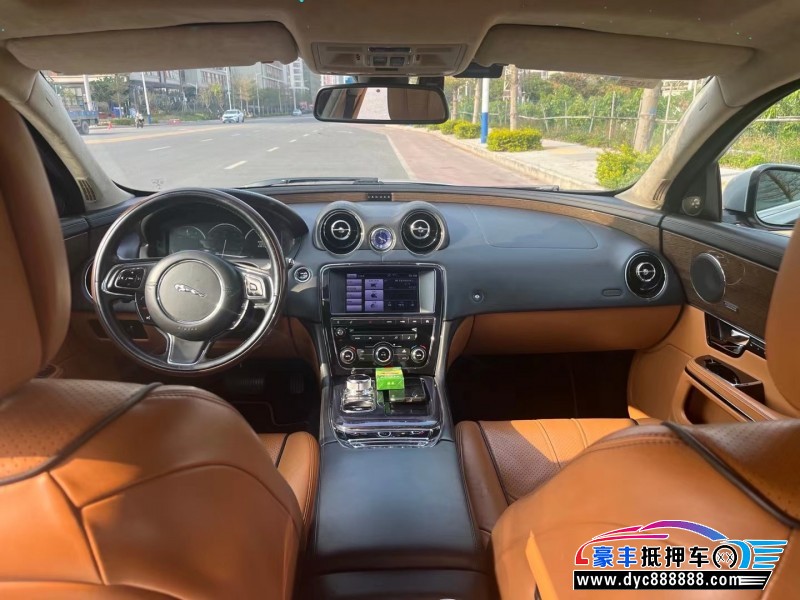 13年捷豹XJL轿车抵押车出售