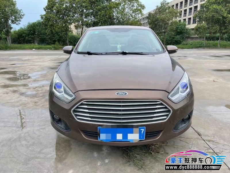 18年福特福睿斯轿车抵押车出售