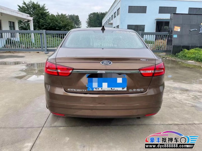 18年福特福睿斯轿车抵押车出售