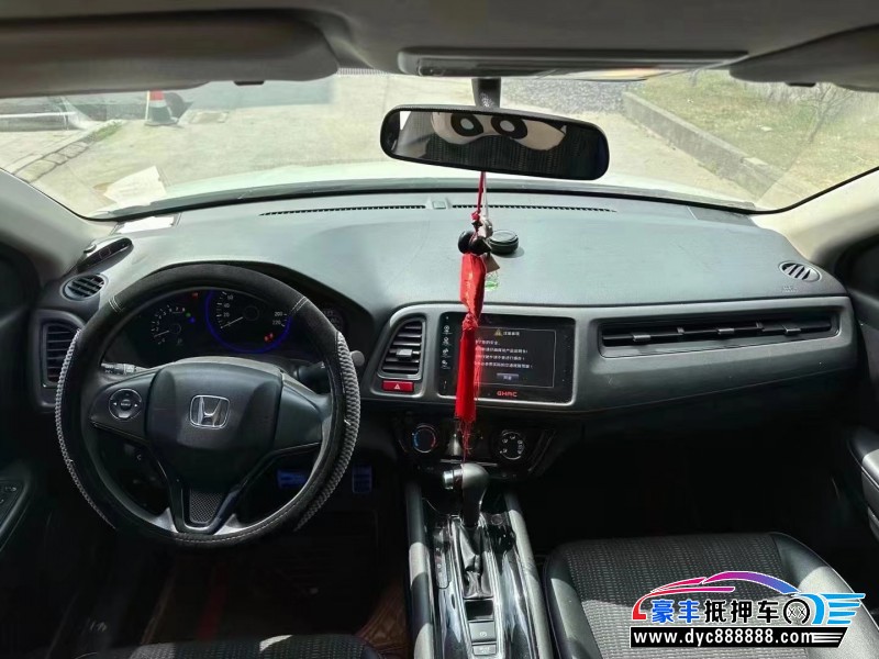 15年本田缤智轿车抵押车出售